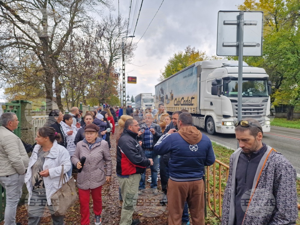 Село Поликраище - Протест срещу липсата на вода и ток