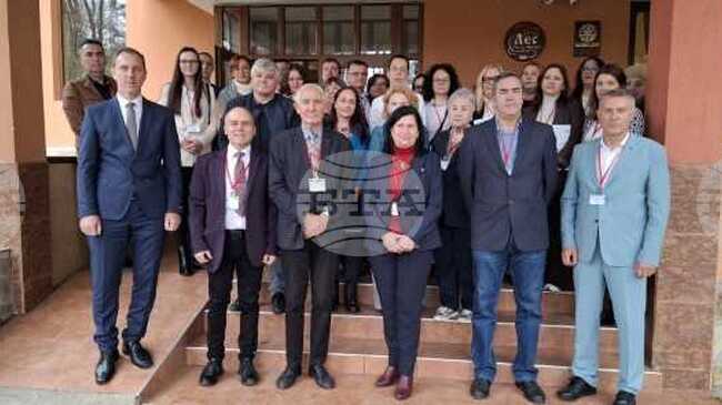 Учени от София и Бургас получиха кристалния приз на научната конференция на Филиал - Разград на Русенския университет