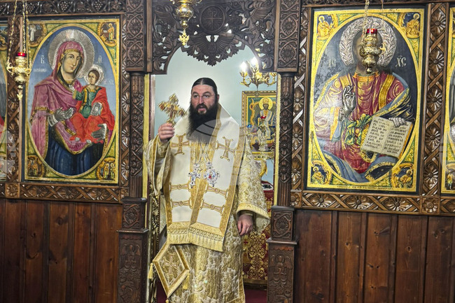 Варна - храм "Св. Архангел Михаил" - игумен на Троянския манастир