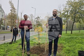 Пловдив - джаз певицата Лиз Райт засади дръвче
