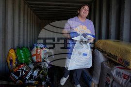 Government Shutdown Food Aid Pets