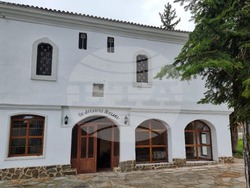 Стралджа - храм „Св. Архангел Михаил”