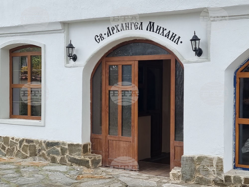 Стралджа - храм „Св. Архангел Михаил”