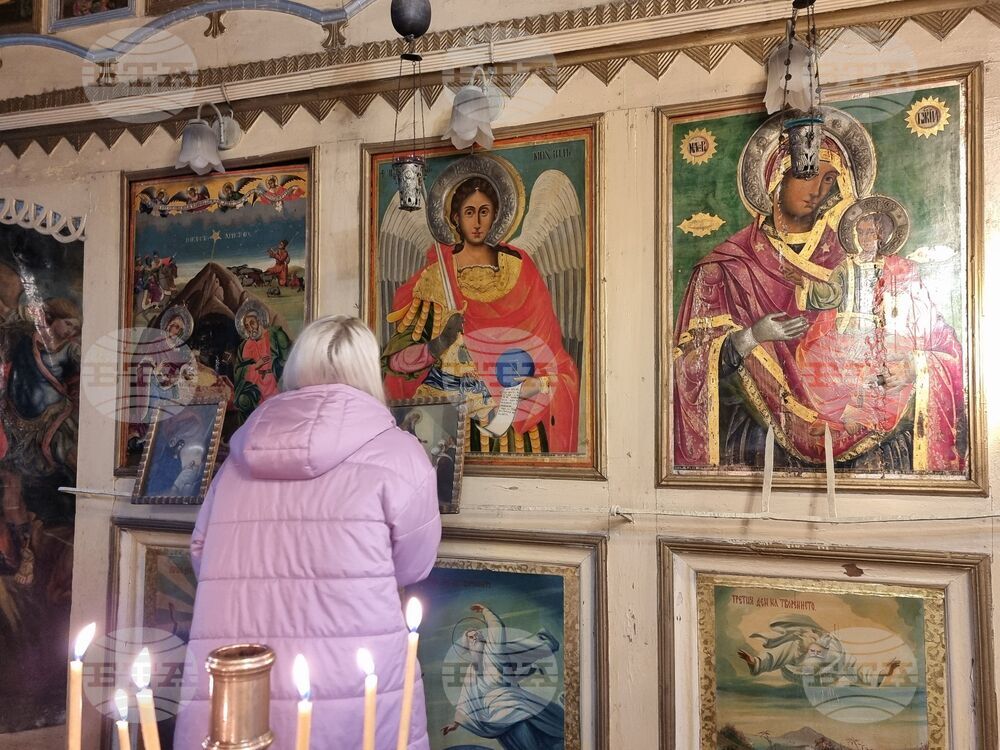 Стралджа - храм „Св. Архангел Михаил”