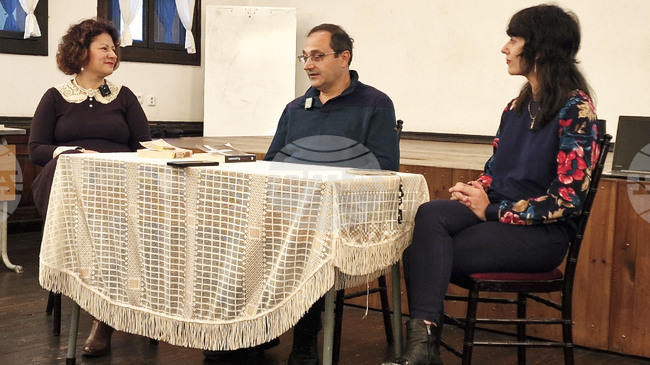 Боян Йорданов представи в Шумен романа си "Под месечината, огромна като тиква"