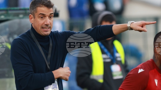 Хулио Веласкес обяви групата на Левски за двубоя със Септември