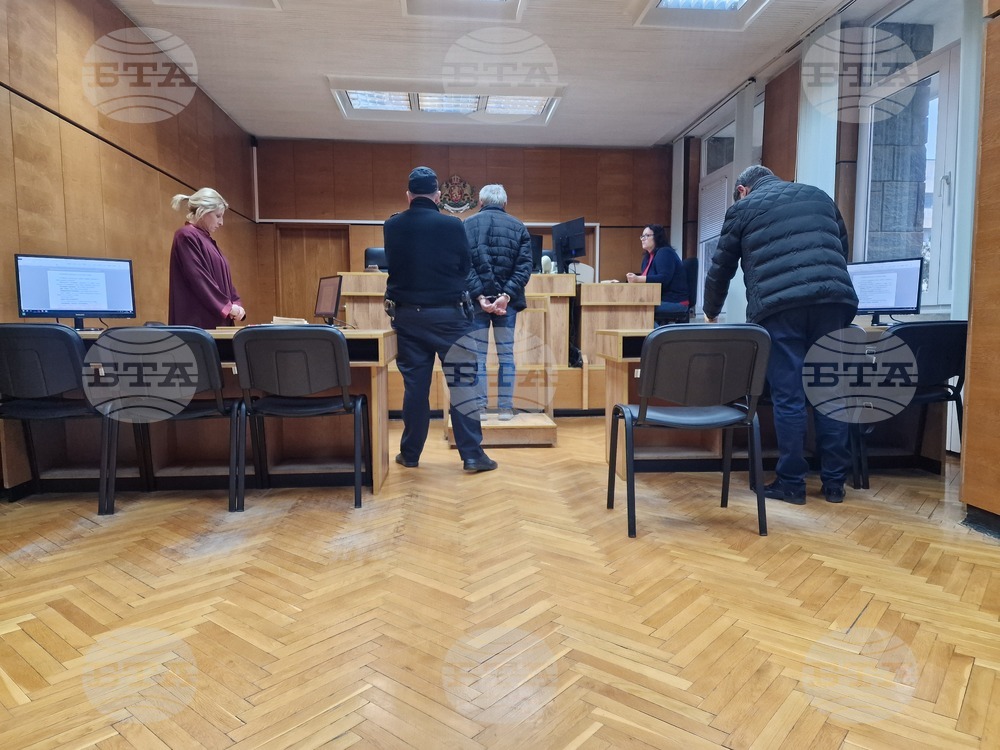 Районният съд в Смолян наложи мярка "задържане под стража" на мъж, в чийто дом са открити боеприпаси, самоделни оръжия и взривни вещества