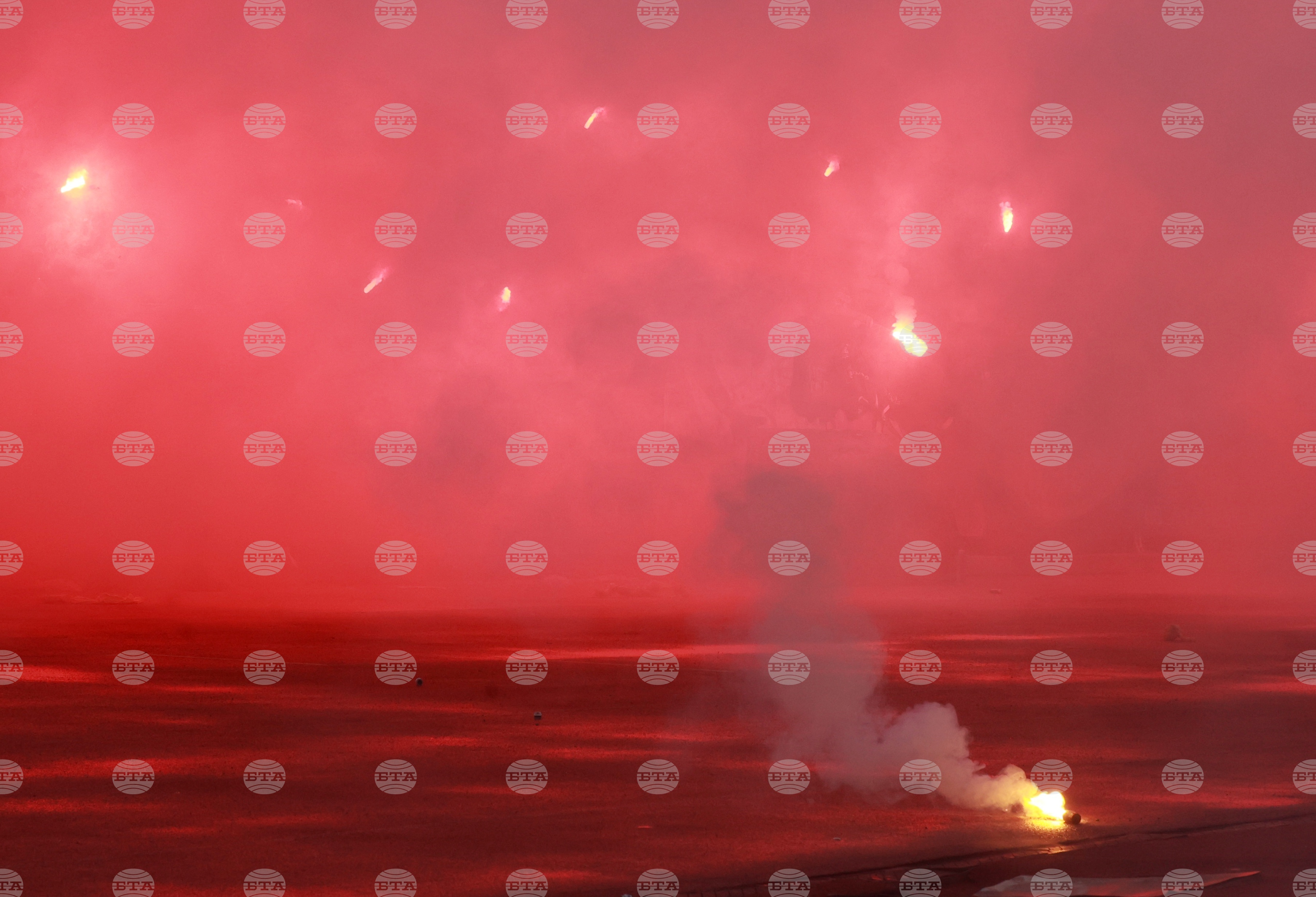 Левски и ЦСКА бяха глобени с 6 600 лева от БФС след съботния мач от първенството