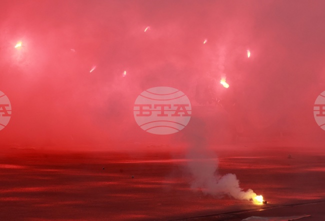 Левски и ЦСКА бяха глобени с 6 600 лева от БФС след съботния мач от първенството