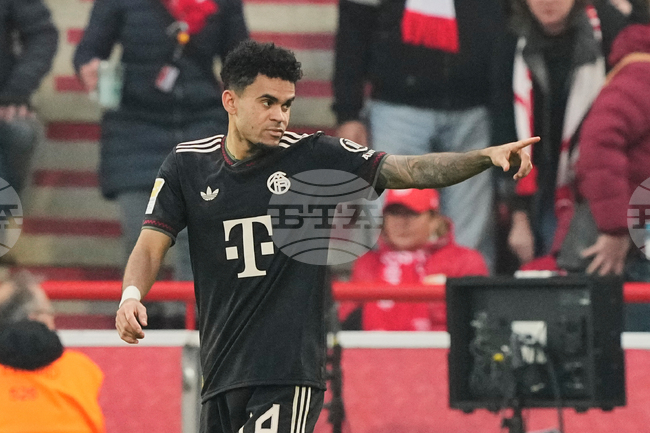 Футболистът на Байерн Мюнхен Луис Диас беше наказан за три мача заради червения картон при победата над Пари Сен Жермен в Шампионската лига