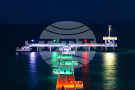 Бургас - мост - цветовете на трибагреника