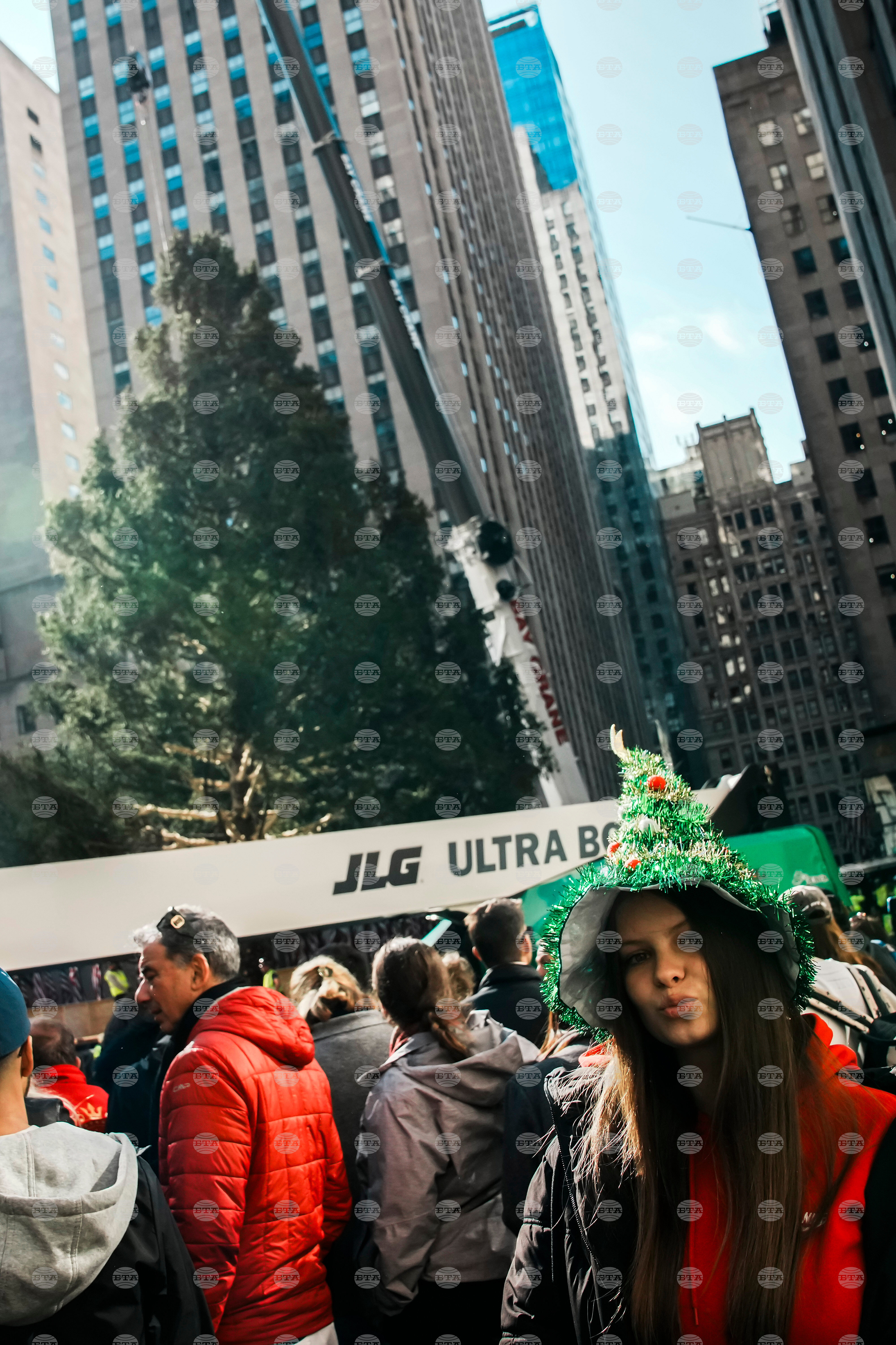 Rockefeller-Center-Christmas-Tree