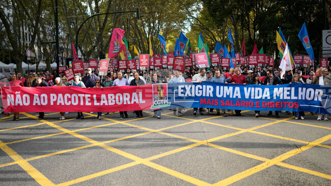 Десетки хиляди в Португалия протестираха срещу предложените трудови реформи