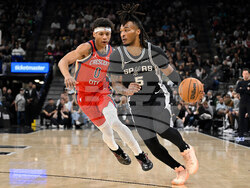 Pelicans Spurs Basketball