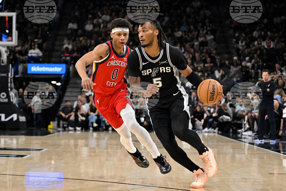 Pelicans Spurs Basketball