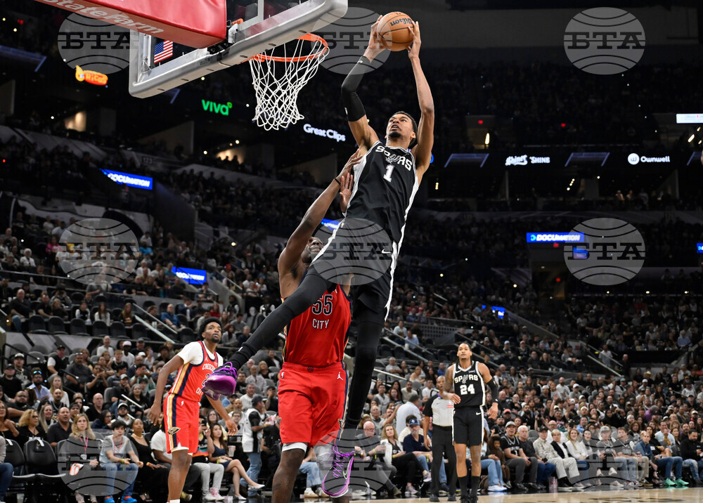 Pelicans Spurs Basketball