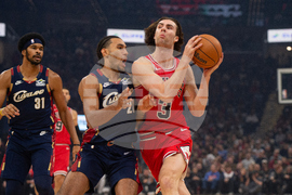 Bulls Cavaliers Basketball