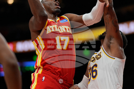 Lakers Hawks Basketball