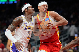Lakers Hawks Basketball