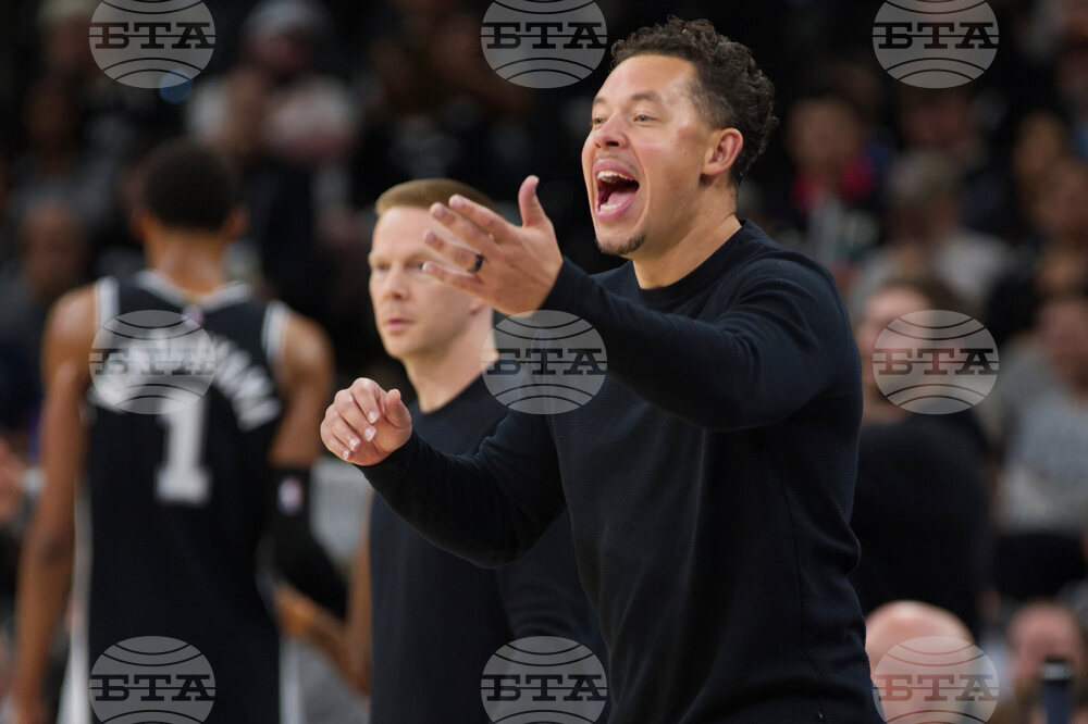 Pelicans Spurs Basketball