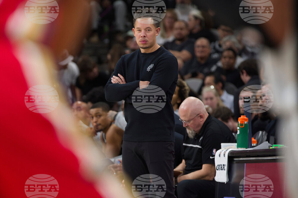 Pelicans Spurs Basketball