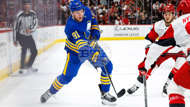 Нападателят Джош Доън бе възнаграден с нов седемгодишен договор от Бъфало Сейбърс