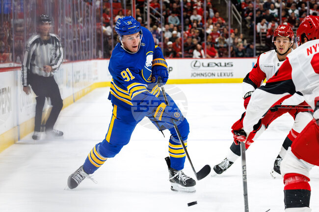 Нападателят Джош Доън бе възнаграден с нов седемгодишен договор от Бъфало Сейбърс