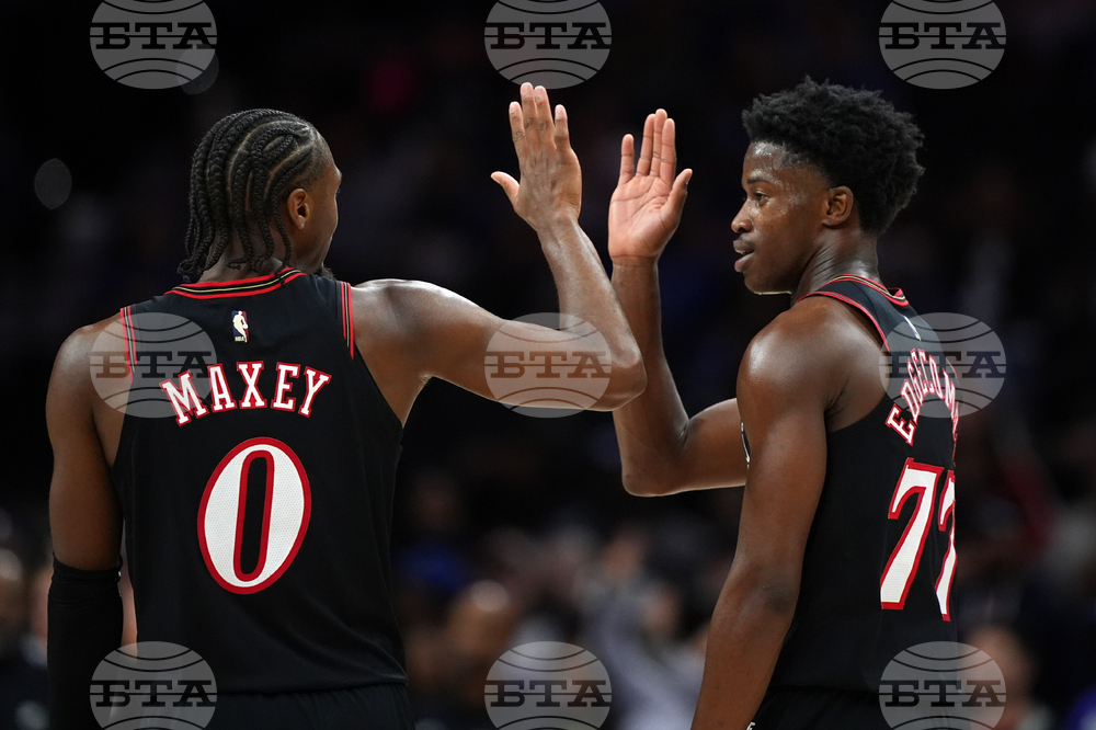 Raptors 76ers Basketball