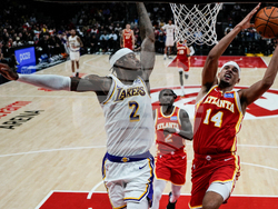 Lakers Hawks Basketball