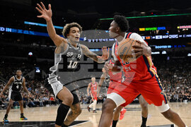 Pelicans Spurs Basketball