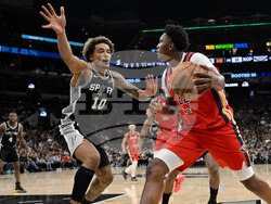 Pelicans Spurs Basketball