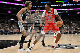 Pelicans Spurs Basketball