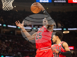 Bulls Cavaliers Basketball