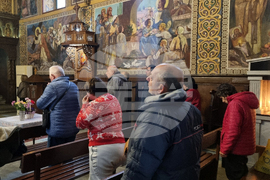 Търговище - храм „Св. Йоан Рилски“ - неделна служба