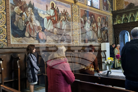 Търговище - храм „Св. Йоан Рилски“ - неделна служба