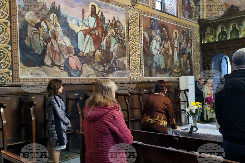 Търговище - храм „Св. Йоан Рилски“ - неделна служба