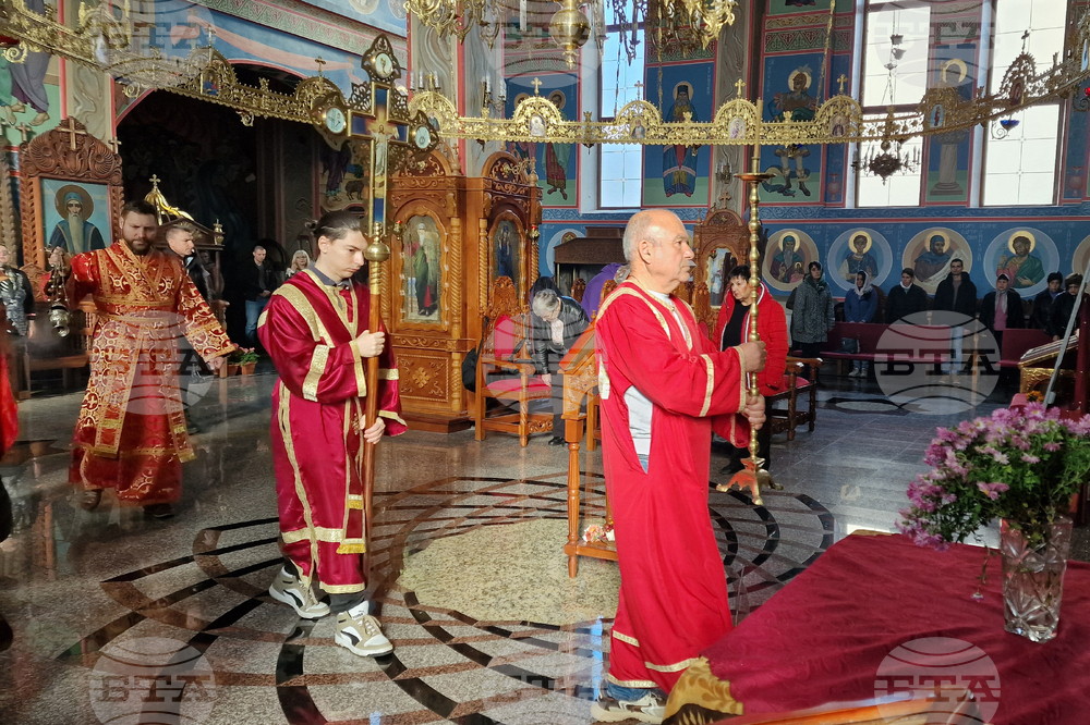 Шумен - отец Красимир - неделна служба и проповед