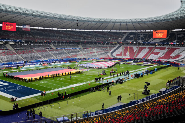 Falcons Colts Football