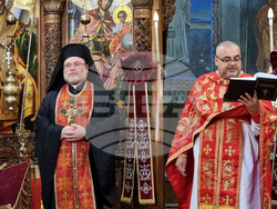 Ямбол - храм „Св. Николай Чудотворец” - литургия