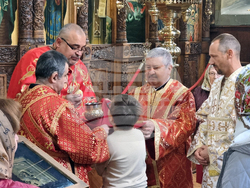 Ямбол - храм „Св. Николай Чудотворец” - литургия