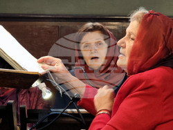 Ямбол - храм „Св. Николай Чудотворец” - литургия