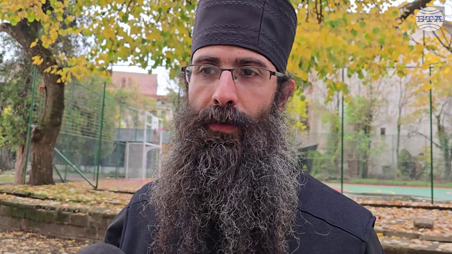 Ловешки ученици не използват мобилни телефони в училище, преди да влезе в сила подготвяната забрана