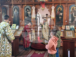 Добрич - храм „Св. Климент Охридски”- неделна служба