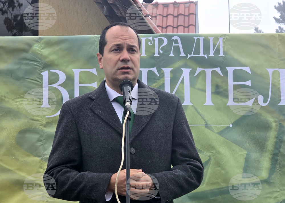 Четири награди "Вестител" връчи кметът на Враца Калин Каменов по повод 148 години от освобождението на града 