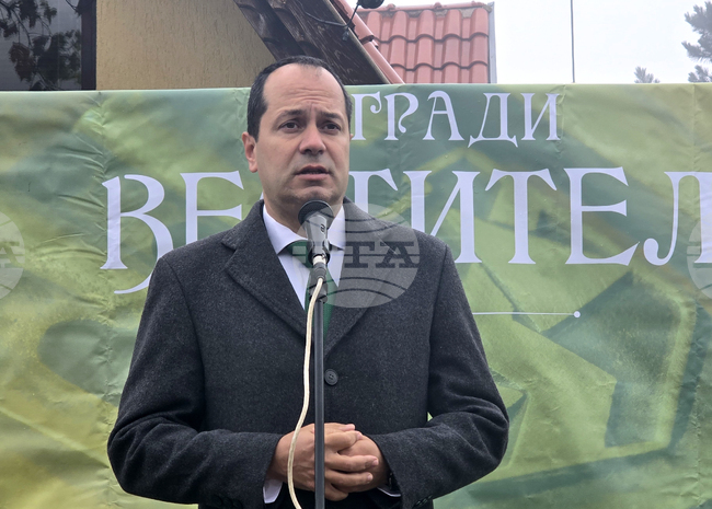 Четири награди "Вестител" връчи кметът на Враца Калин Каменов по повод 148 години от освобождението на града 