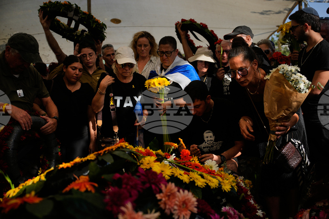 Последното освободено от "Хамас" тяло на заложник с израелско и германско гражданство бе погребано в Израел