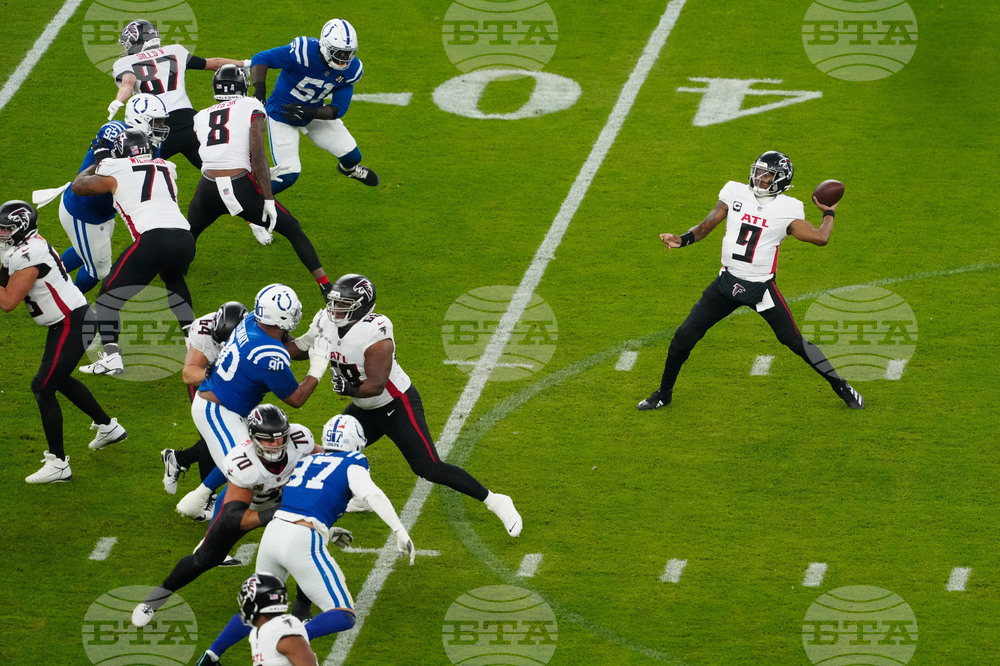 Falcons Colts Football