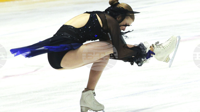 Александра Фейгин завоюва сребърен медал на турнира по фигурно пързаляне "Денкова-Стависки къп"