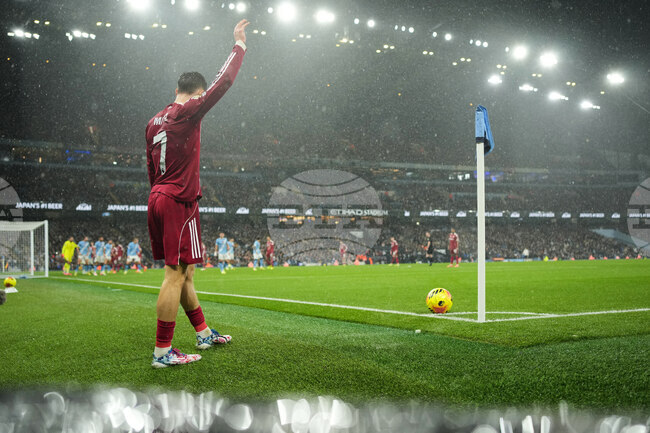 Флориан Виртц изглеждаше като малко момче срещу Сити, заяви анализаторът Гари Невил