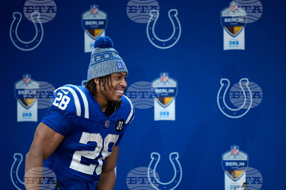 Falcons Colts Football